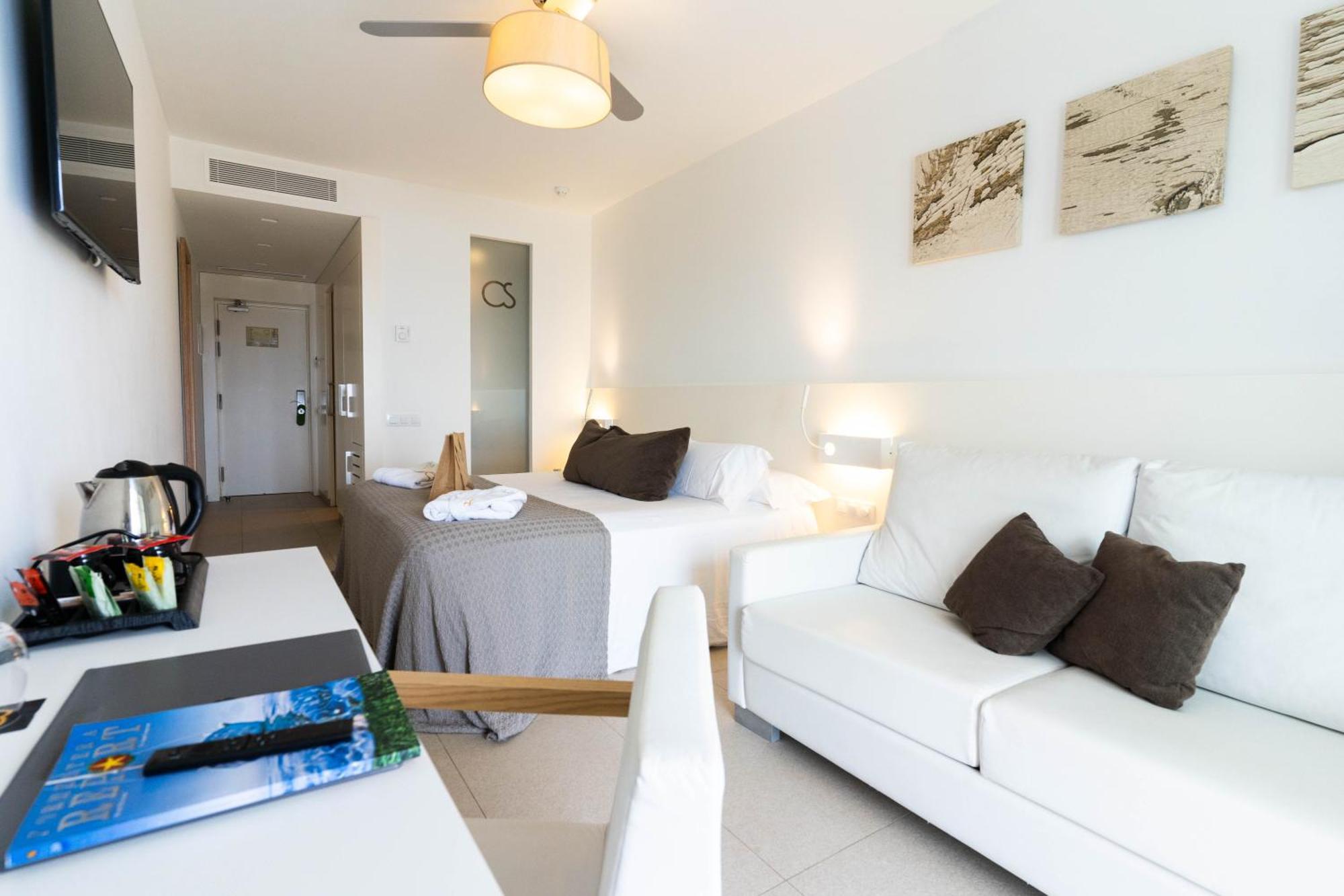 Hotel Cala Saona & Spa Esterno foto