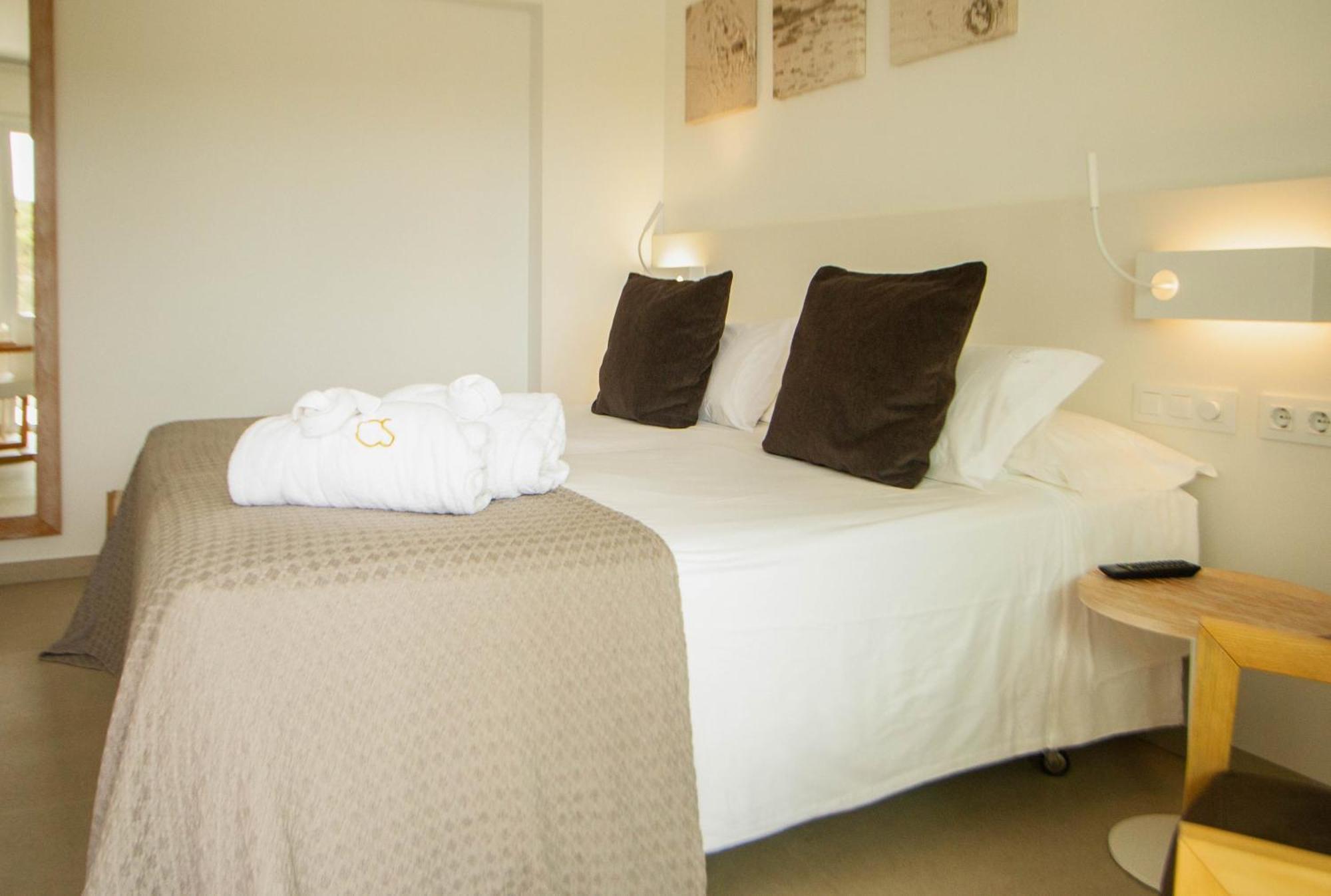 Hotel Cala Saona & Spa Esterno foto