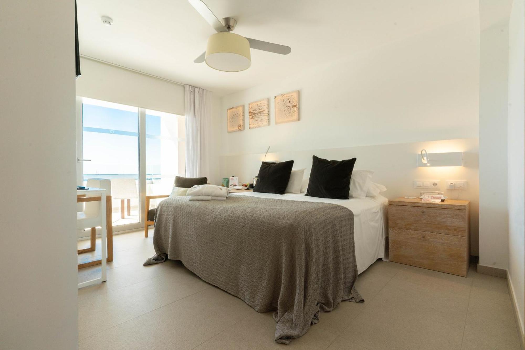 Hotel Cala Saona & Spa Esterno foto